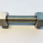 stud bolts c / w 2 ກະປຸກ hex ໜັກ