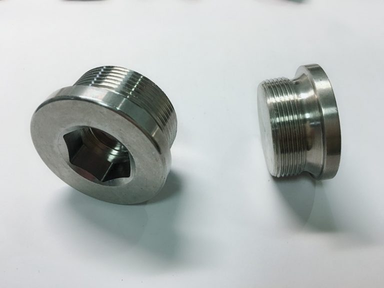 ລູກຄ້າເຮັດດ້ວຍແຫວນສະແຕນເລດສະແຕນເລດດ້ວຍແຫວນທີ່ ສຳ ຄັນ ss