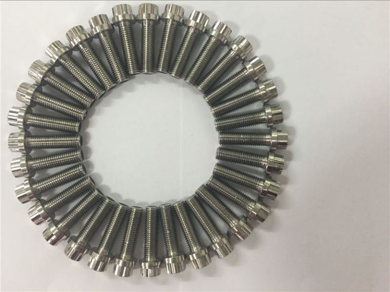 ໄລປະຕູກະດານ